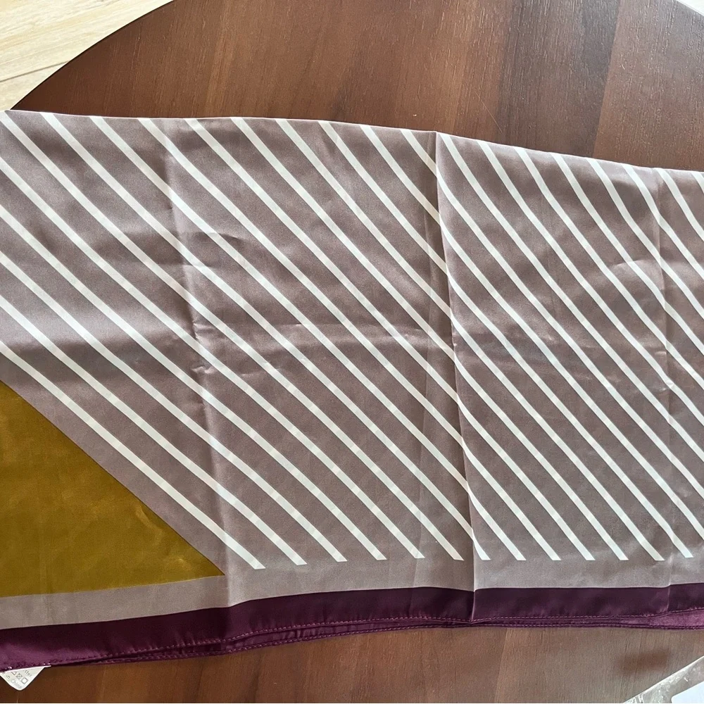 NWT Striped Mauve neck/handbag:hair scarf